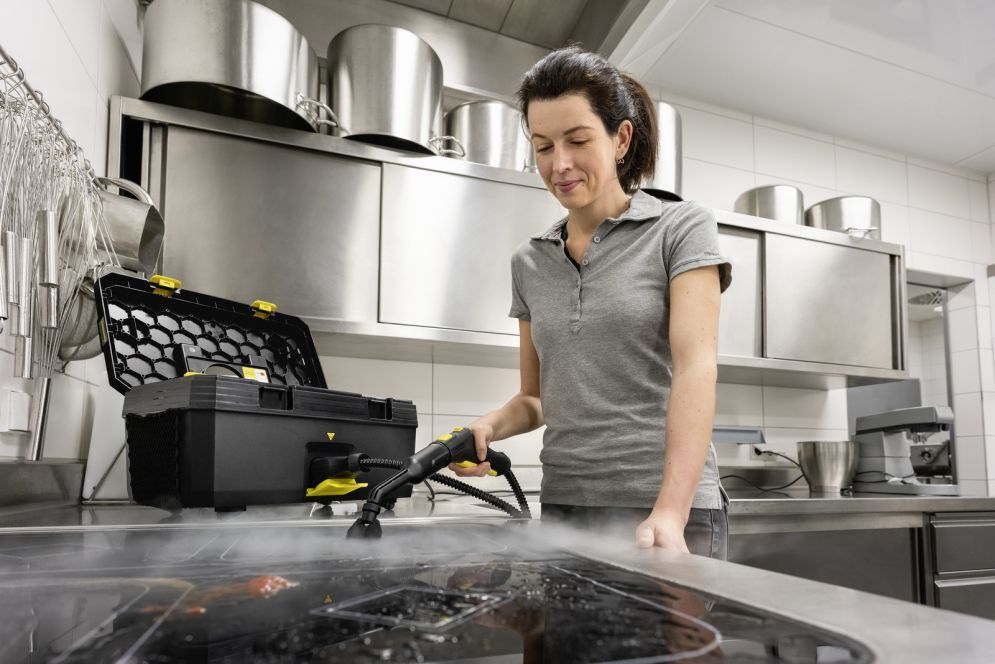 Kärcher Dampfreiniger SG 4/2 Classic Anniversary Edition - Anwendungsbild Produktbild Kärcher Dampfreiniger SG 4/2 Classic Anniversary Edition - Anwendungsbild bild 4