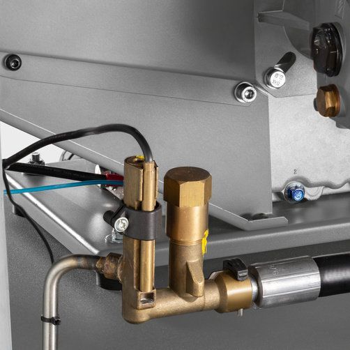 Kärcher Hochdruckreiniger HDS 8/20 De Heißwasser mit Verbrennungsmotor Anschlüsse Produktbild Kärcher Hochdruckreiniger HDS 8/20 De Heißwasser mit Verbrennungsmotor Anschlüsse bild 5