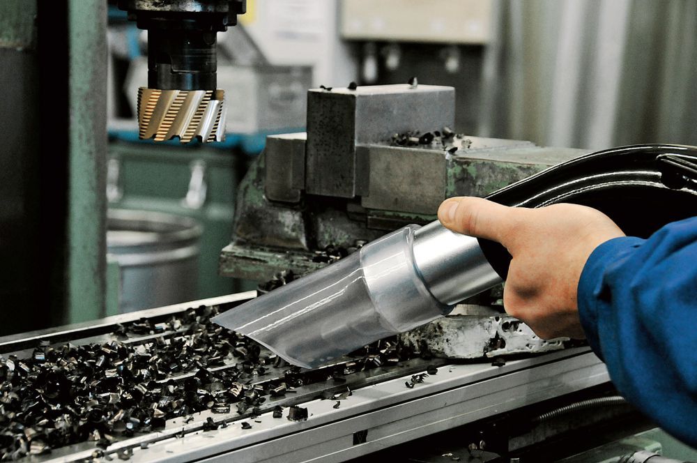 Kärcher Industriesauger IVR 100/75-Pp Sc - Anwendungsbild Produktbild Kärcher Industriesauger IVR 100/75-Pp Sc - Anwendungsbild bild 2