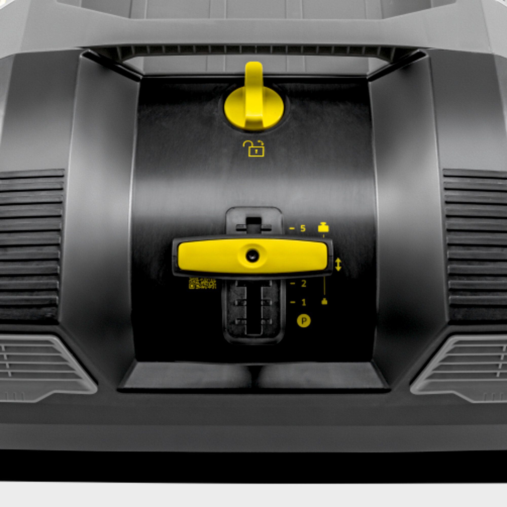 Kärcher Kehrmaschine KM 70/20 C mit 2 Seitenbesen Produktbild Kärcher Kehrmaschine KM 70/20 C mit 2 Seitenbesen bild 4