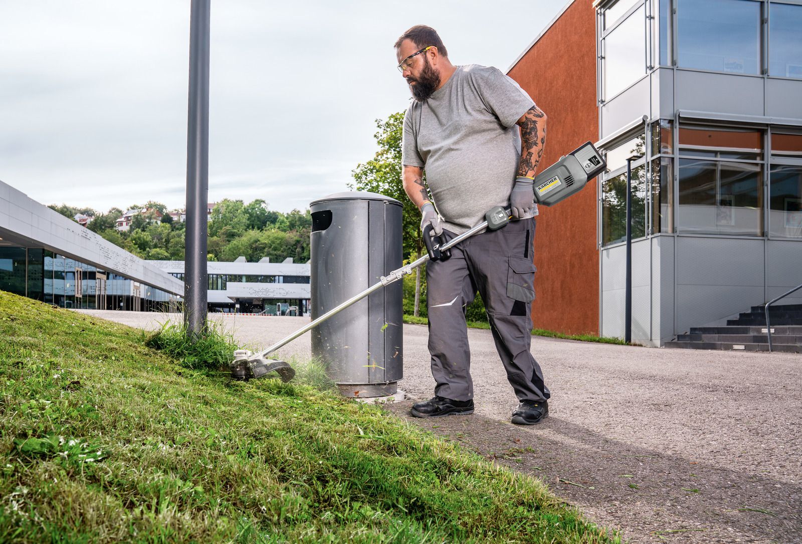 Kärcher Akku Rasentrimmer LT 380/36 Bp Beispiel Produktbild Kärcher Akku Rasentrimmer LT 380/36 Bp Beispiel bild 5