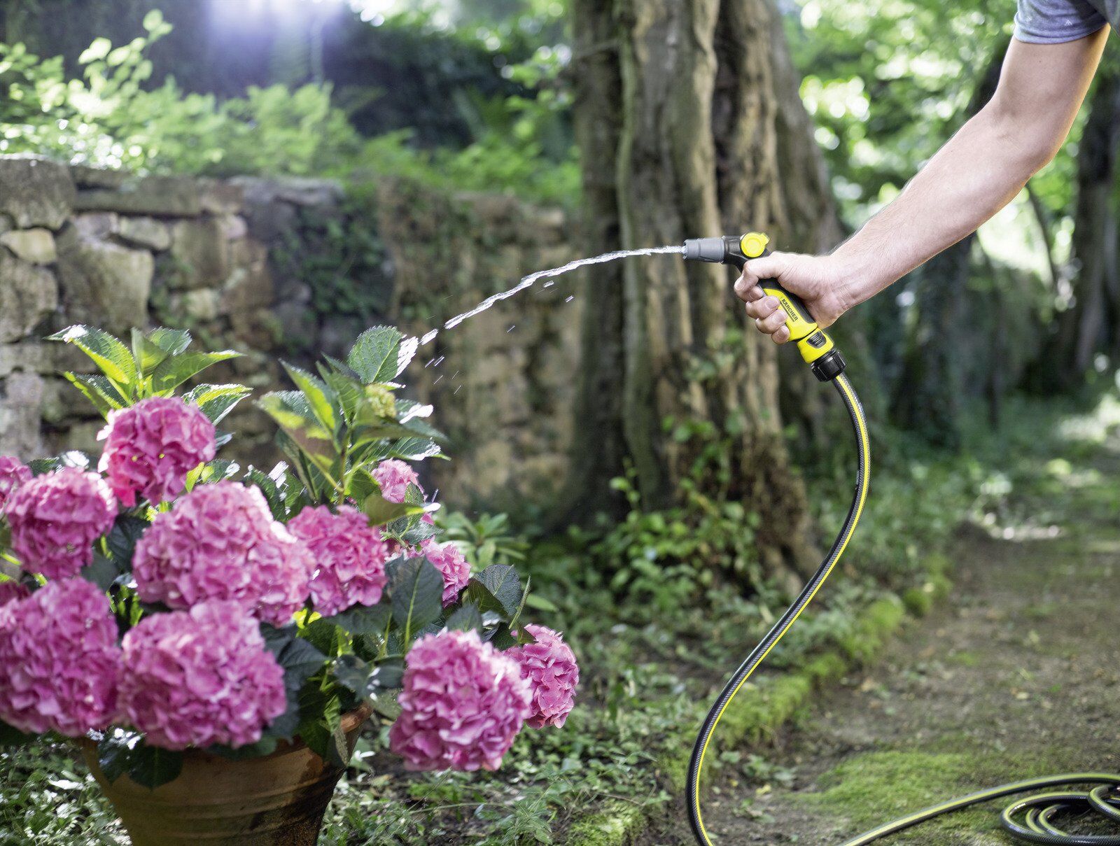 Kärcher Schlauch Performance Plus 3/4 Zoll Gartenschlauch 25 m Beispiel 3 Kärcher Schlauch Performance Plus 3/4 Zoll Gartenschlauch 25 m Beispiel 3