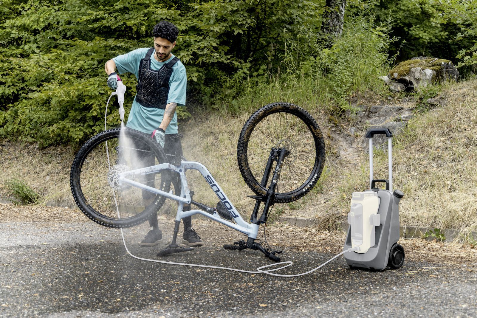 Kärcher Wasser Trolley WT 12 Liter Produktbild Kärcher Wasser Trolley WT 12 Liter bild 2