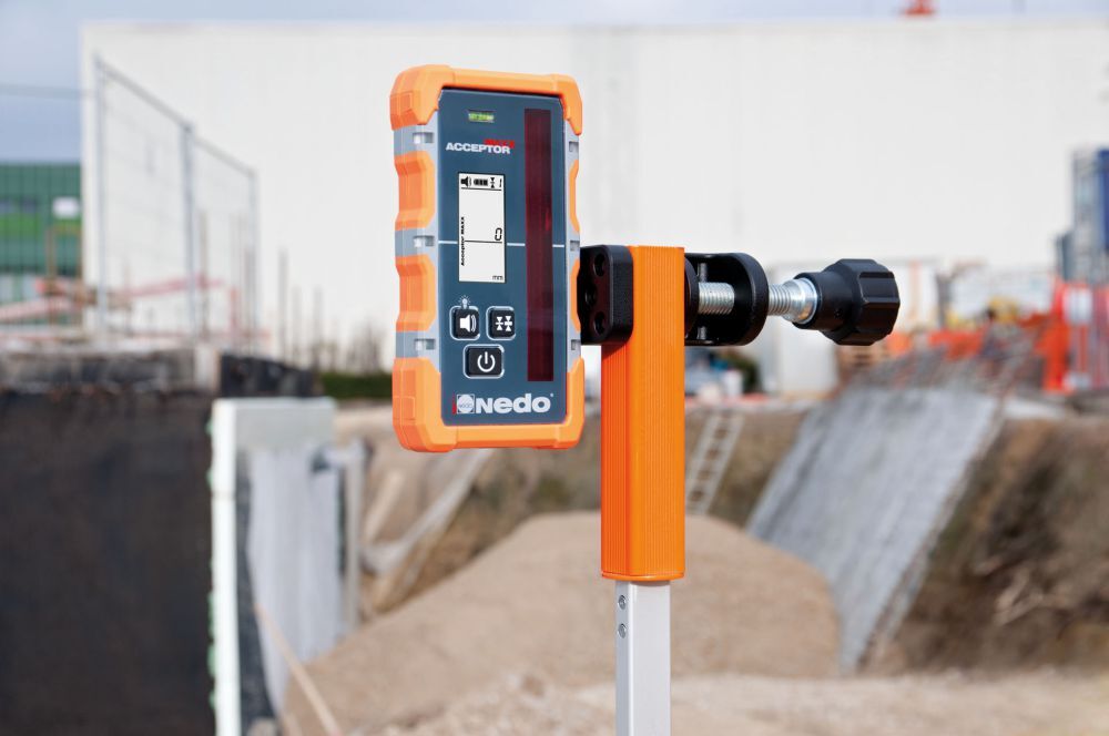Nedo Laserempfänger ACCEPTOR MAXX mit Heavy Duty Halteklammer Produktbild Nedo Laserempfänger ACCEPTOR MAXX mit Heavy Duty Halteklammer bild 4