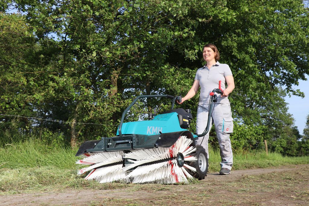 Remarc Kehrmaschine KM H - Anwendung Produktbild Remarc Kehrmaschine KM H - Anwendung bild 3