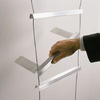 Kletter-Fix Abstandsprofil KF zum Einklemmen an Typ N Rettungsleitern Produktbild Kletter-Fix Abstandsprofil KF zum Einklemmen an Typ N Rettungsleitern
