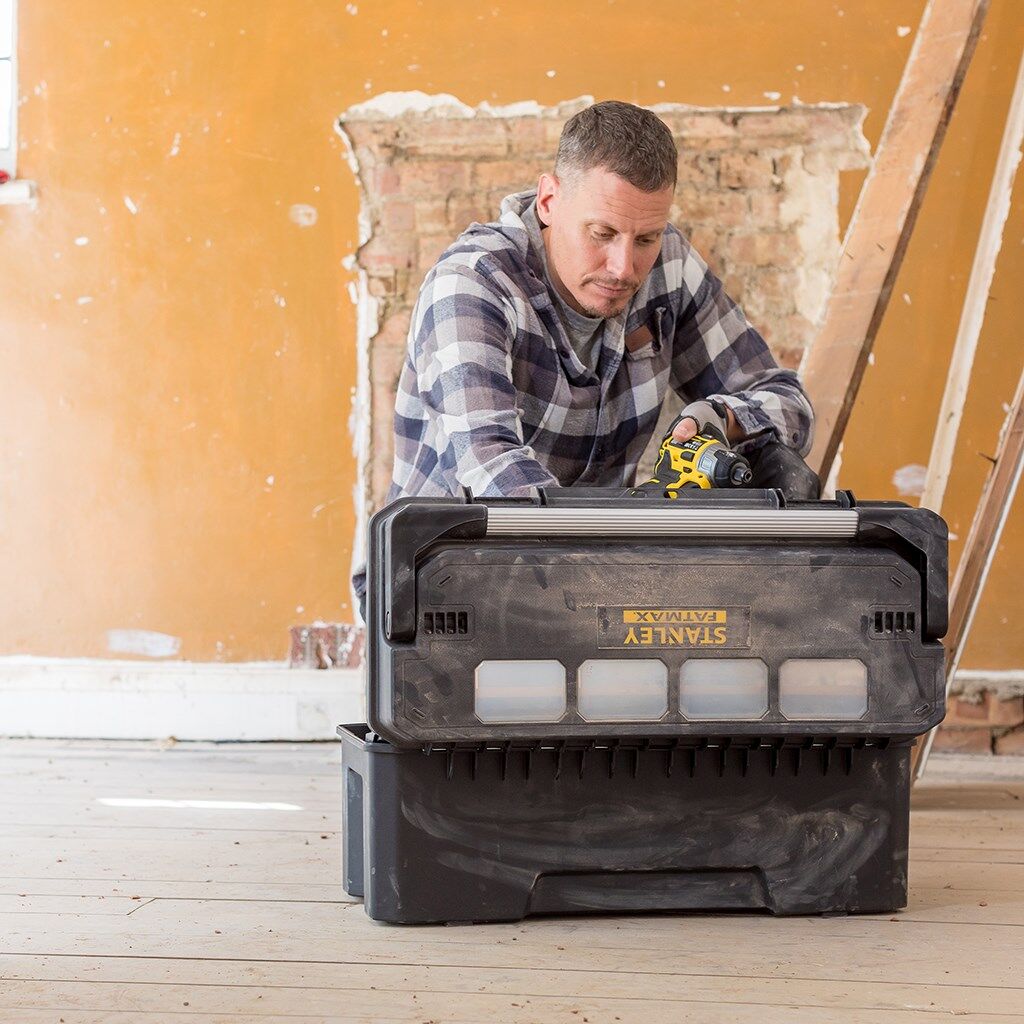 Stanley Werkzeugbox Werkzeugkoffer PRO Cantilever 20" - Anwendung Produktbild Stanley Werkzeugbox Werkzeugkoffer PRO Cantilever 20" - Anwendung bild 6