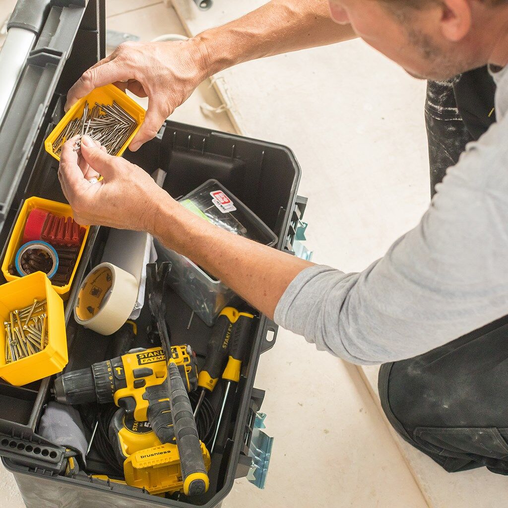 Stanley Werkzeugbox Werkzeugkoffer PRO Cantilever 26" - Anwendung Produktbild Stanley Werkzeugbox Werkzeugkoffer PRO Cantilever 26" - Anwendung bild 8