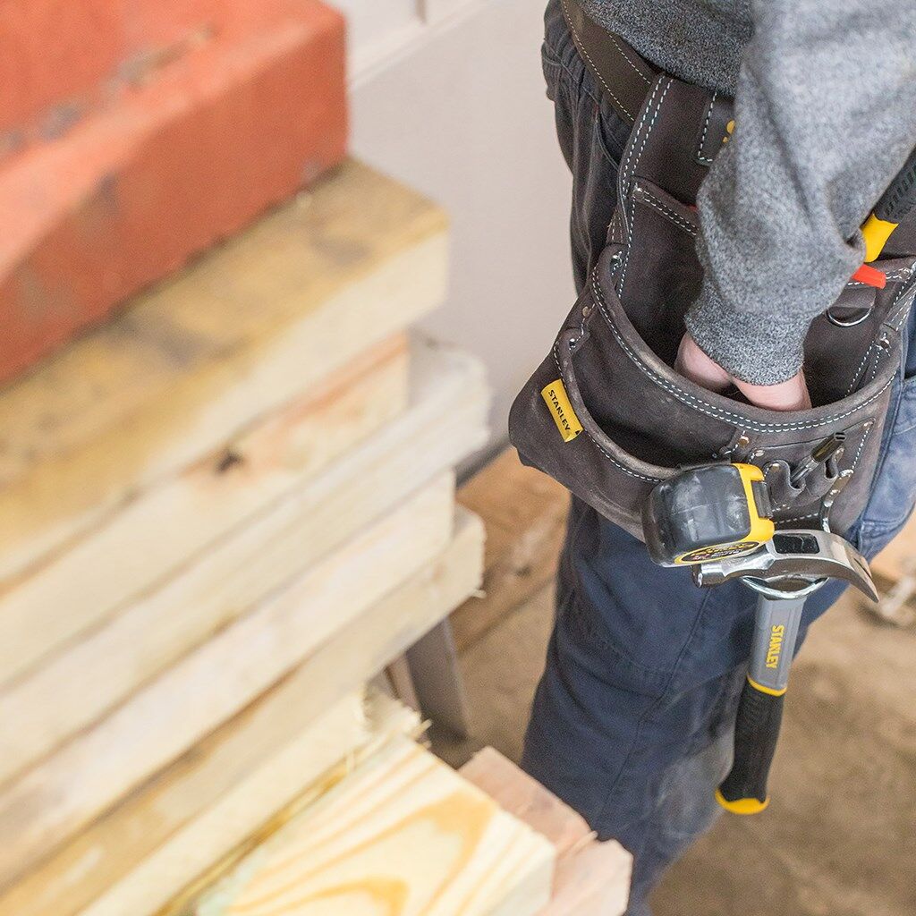 Stanley Werkzeug- und Hammertasche aus Leder - Anwendung Produktbild Stanley Werkzeug- und Hammertasche aus Leder - Anwendung bild 11