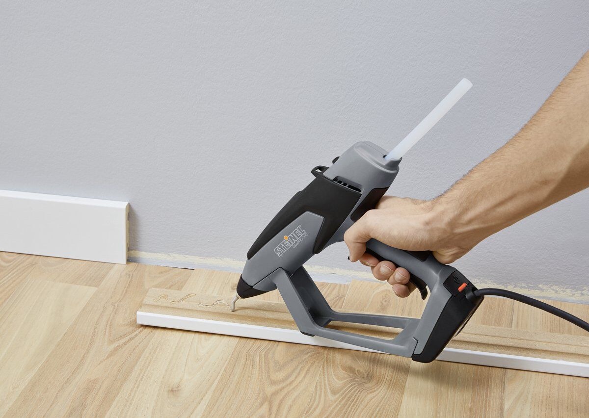 Steinel Heißklebepistole Glue Pro 300 Anwendung 1 Produktbild Steinel Heißklebepistole Glue Pro 300 Anwendung 1 bild 2
