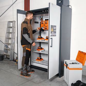 STIHL Akkuladeschrank LS 32.0 2224x615x1193 mm  Produktbild STIHL Akkuladeschrank LS 32.0 2224x615x1193 mm