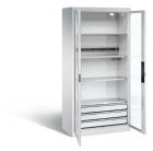 C+P Akkuladeschrank Serie 89 H 1950 x B 930 x T 500 mm in lichtgrau