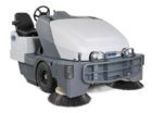 Nilfisk Aufsitzkehrmaschine SW8000 D KAB Diesel Kehrbreite 2m