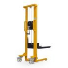 Taurolifter Hochhubwagen Handwindenstapler mit Gabelaufnahme Traglast 300 kg Hubhöhe 1500 mm