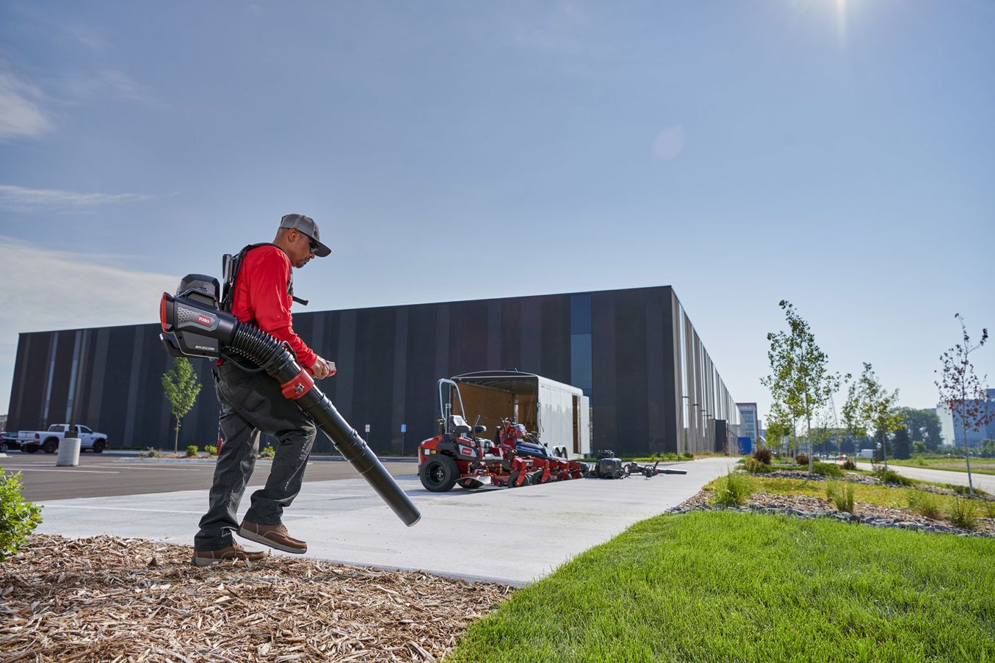 Toro Akku Laubbläser Max Revolution inkl. Rückentragesystem - Beispiel Produktbild Toro Akku Laubbläser Max Revolution inkl. Rückentragesystem - Beispiel bild 4