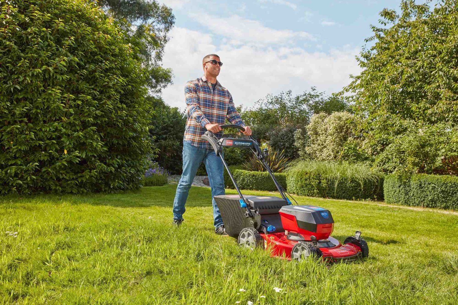 Toro Akku Rasenmäher 60 V mit Recycler Mähwerk 55 cm - Beispiel 3 Produktbild Toro Akku Rasenmäher 60 V mit Recycler Mähwerk 55 cm - Beispiel 3 bild 6