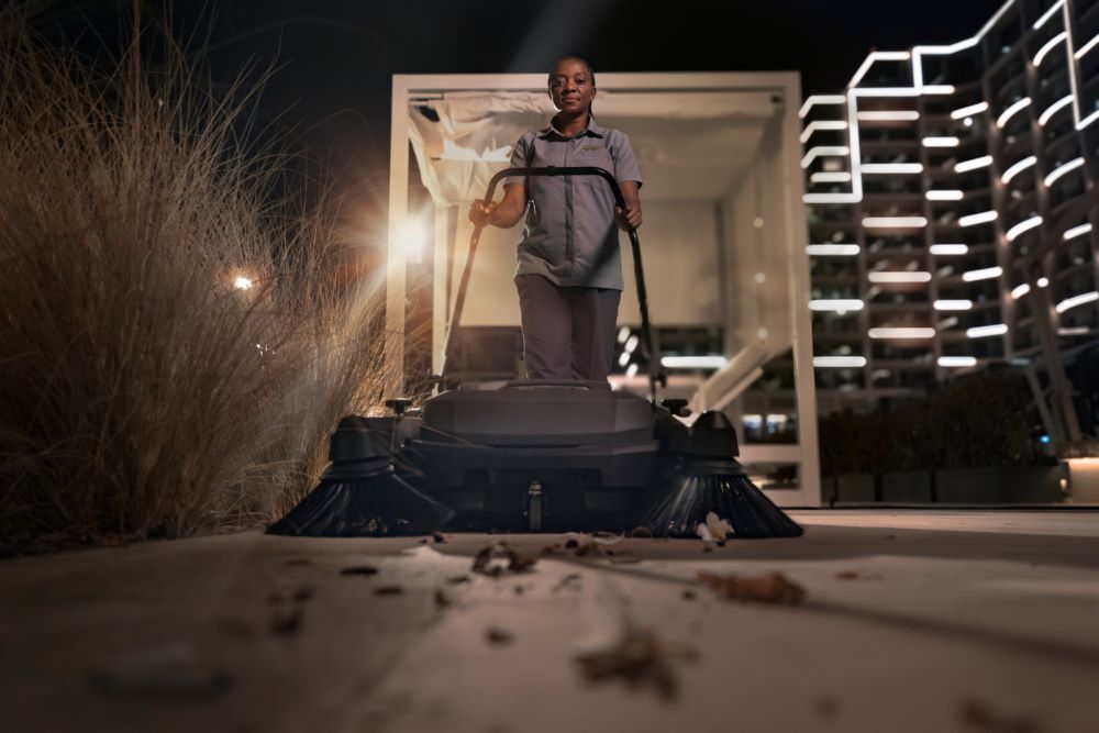 Produktbild Kehrmaschine KM 70/20 C 2SB Go!Further bild 2