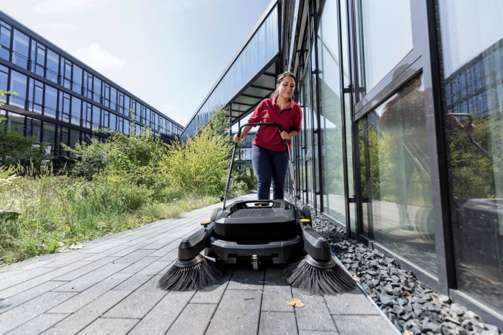 Produktbild Kehrmaschine KM 70/20 C 2SB Go!Further bild 4