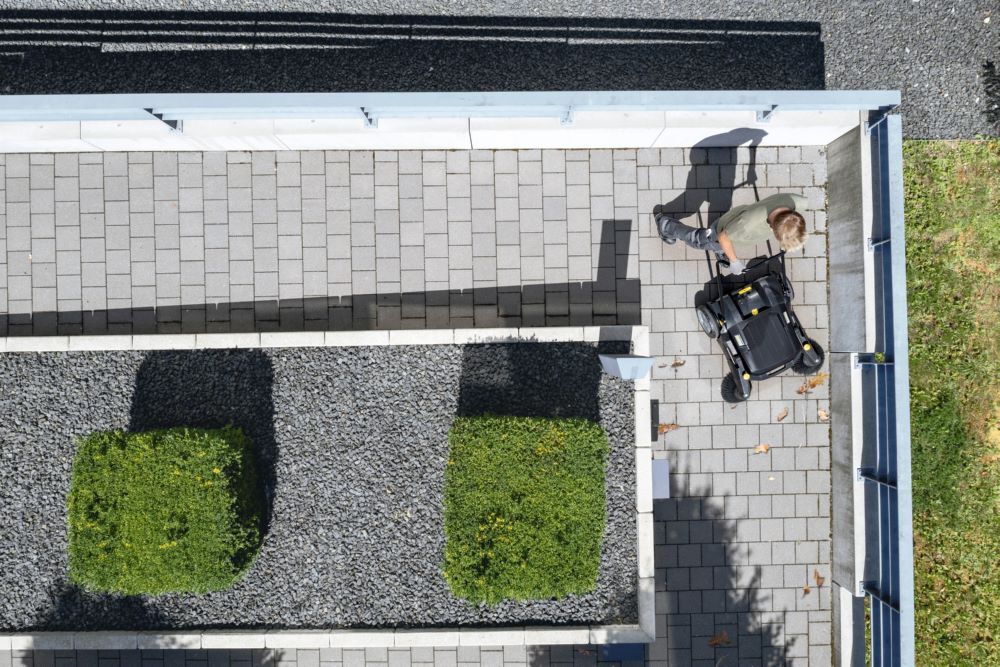 Produktbild Kehrmaschine KM 70/20 C 2SB Go!Further bild 5