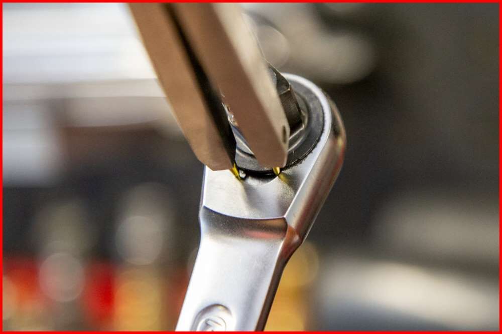 KS Tools Doppelgelenk Sicherungszange für Innensicherungsringe mit auswechselbaren Spitze KS Tools Doppelgelenk Sicherungszange für Innensicherungsringe mit auswechselbaren Spitze