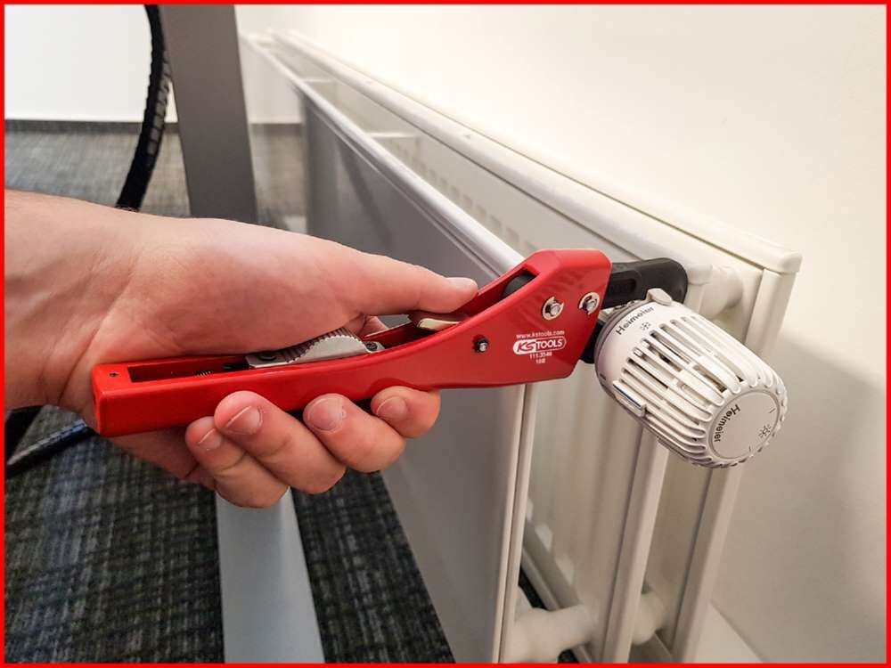 KS Tools Einhand Ratschen Rohrzange mit verstellbarem Kopf KS Tools Einhand Ratschen Rohrzange mit verstellbarem Kopf