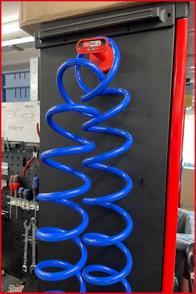KS Tools Magnethalter zum aufhängen von Druckluftschläuchen bis 18 kg Produktbild KS Tools Magnethalter zum aufhängen von Druckluftschläuchen bis 18 kg bild 5