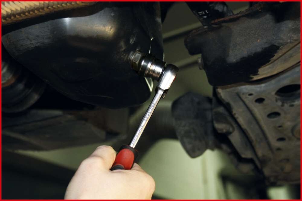 KS Tools Öldienst Sechskant Stecknuss mit Magnet Schlüsselweite 13 mm Länge 20,5 mm Produktbild KS Tools Öldienst Sechskant Stecknuss mit Magnet Schlüsselweite 13 mm Länge 20,5 mm bild 2