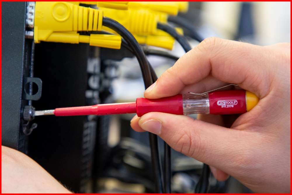 KS Tools Spannungsprüfer mit Schutzisolierung 100 - 500 V Gesamtlänge 140 mm Produktbild KS Tools Spannungsprüfer mit Schutzisolierung 100 - 500 V Gesamtlänge 140 mm bild 11