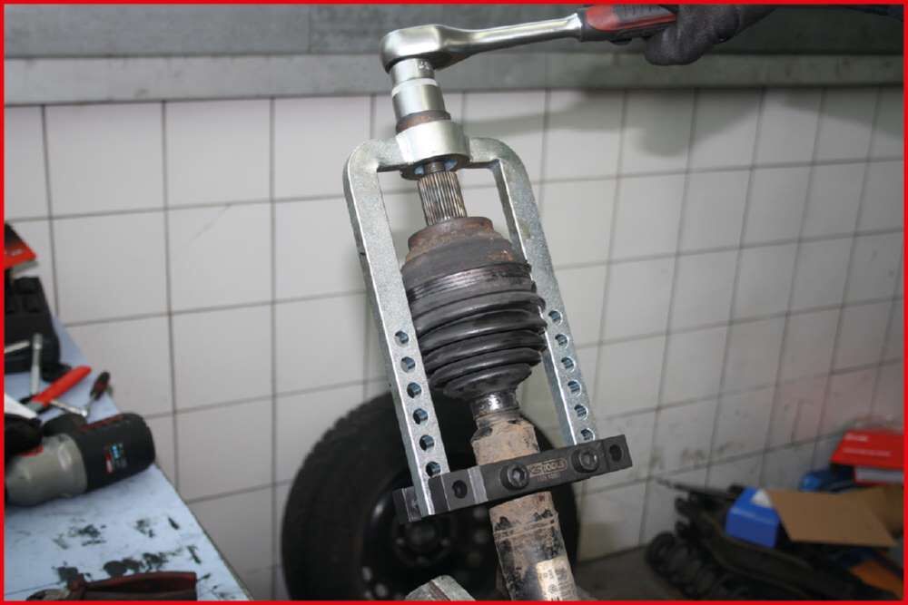 KS Tools Universal Gelenkwellen Abzieher Durchmesser 30 mm Produktbild KS Tools Universal Gelenkwellen Abzieher Durchmesser 30 mm bild 14