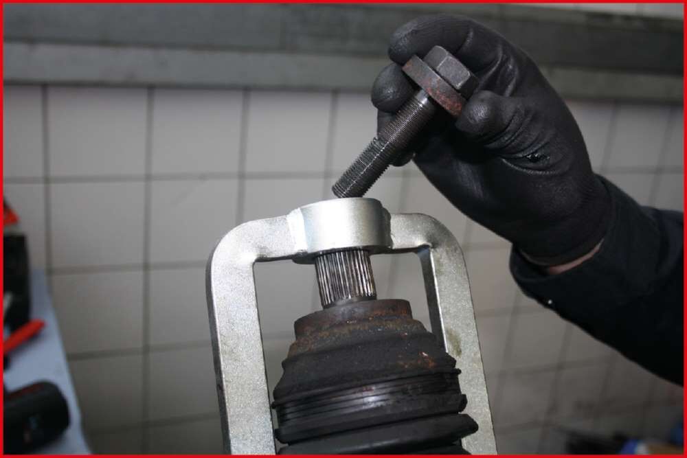 KS Tools Universal Gelenkwellen Abzieher Durchmesser 30 mm Produktbild KS Tools Universal Gelenkwellen Abzieher Durchmesser 30 mm bild 17