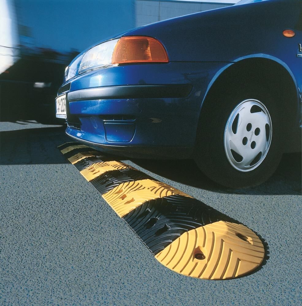 Moravia Fahrbahnschwelle Abschlusselement gelb schwarz Produktbild Moravia Fahrbahnschwelle Abschlusselement gelb schwarz