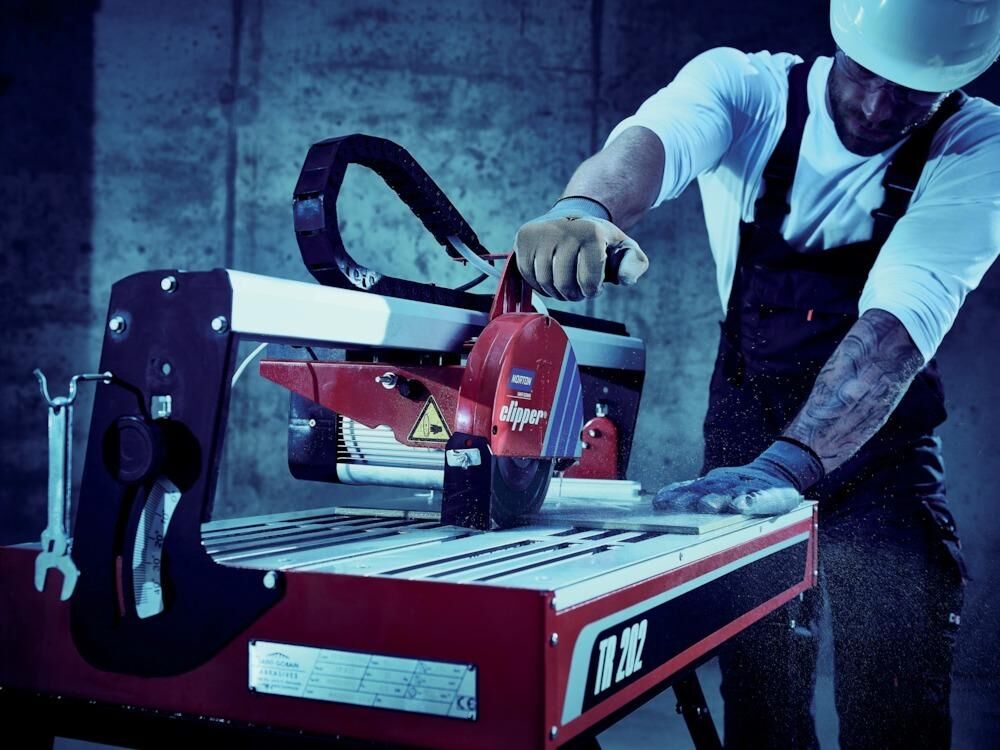 Clipper Fliesenschneidmaschine TR 202 E inklusive Dia 200 mm Produktbild Clipper Fliesenschneidmaschine TR 202 E inklusive Dia 200 mm bild 2