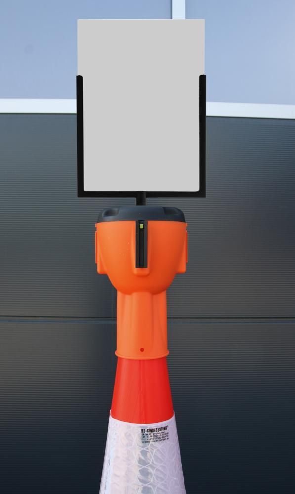 Schildtafel schwarz A4 Hochformat als Leitkegelaufsatz Produktbild Schildtafel schwarz A4 Hochformat als Leitkegelaufsatz