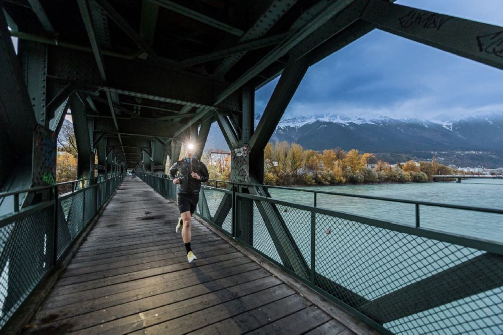 Ledlenser Kopflampe NEO5R Akku Laufsport Stirnleuchte 600 Lumen Produktbild Ledlenser Kopflampe NEO5R Akku Laufsport Stirnleuchte 600 Lumen bild 2