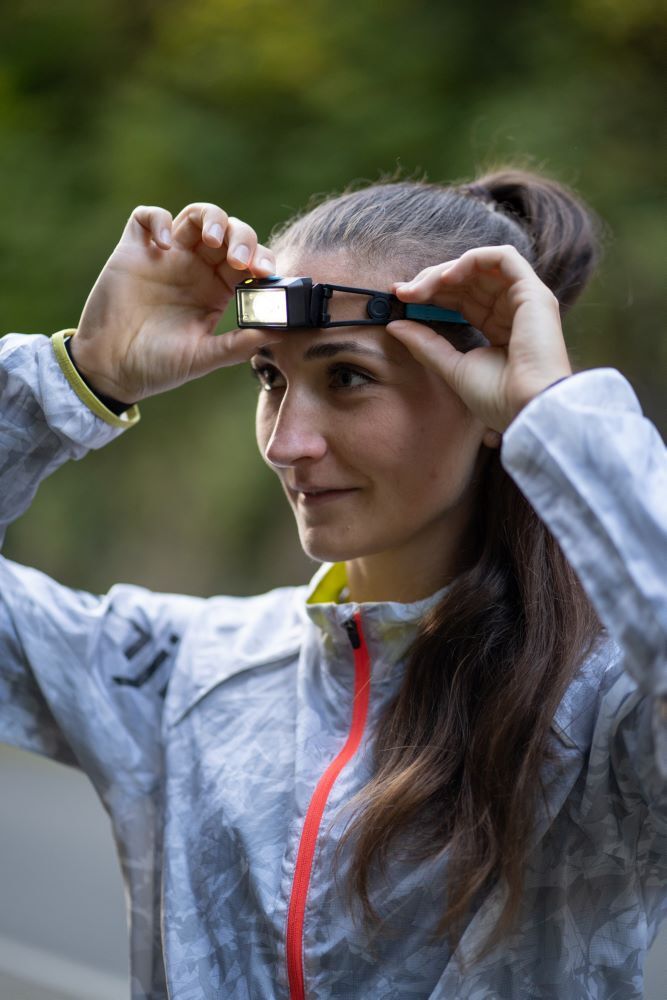 Ledlenser Kopflampe NEO1R Laufsport Stirnlampe blau Produktbild Ledlenser Kopflampe NEO1R Laufsport Stirnlampe blau bild 2