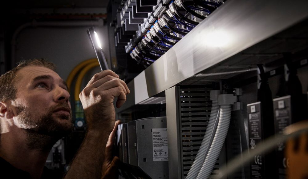 Ledlenser Arbeitsleuchte W2 Work Stiftleuchte Handlampe Produktbild Ledlenser Arbeitsleuchte W2 Work Stiftleuchte Handlampe bild 5