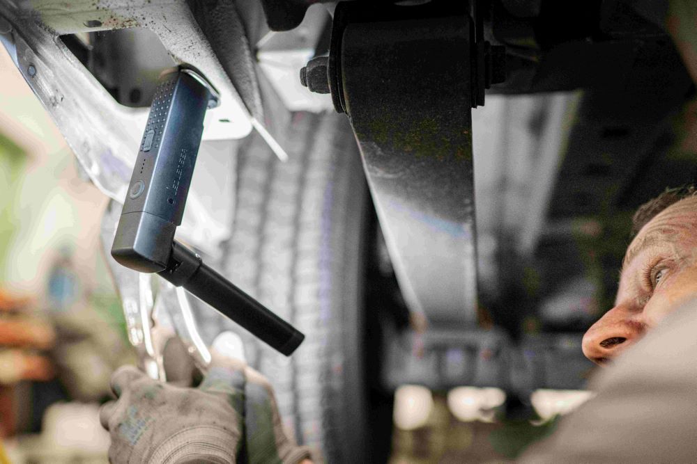 Ledlenser W6R Work wiederaufladbare Arbeitsleuchte mit ausklappbarem Lampenkopf Produktbild Ledlenser W6R Work wiederaufladbare Arbeitsleuchte mit ausklappbarem Lampenkopf bild 2