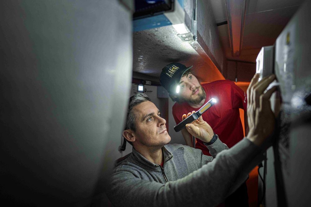 Ledlenser W6R Work wiederaufladbare Arbeitsleuchte mit ausklappbarem Lampenkopf Produktbild Ledlenser W6R Work wiederaufladbare Arbeitsleuchte mit ausklappbarem Lampenkopf bild 6