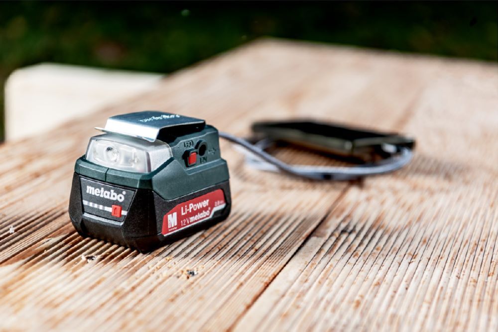 Produktbild PowerMaxx PA 12 LED-USBAkku Power Adapt bild 2