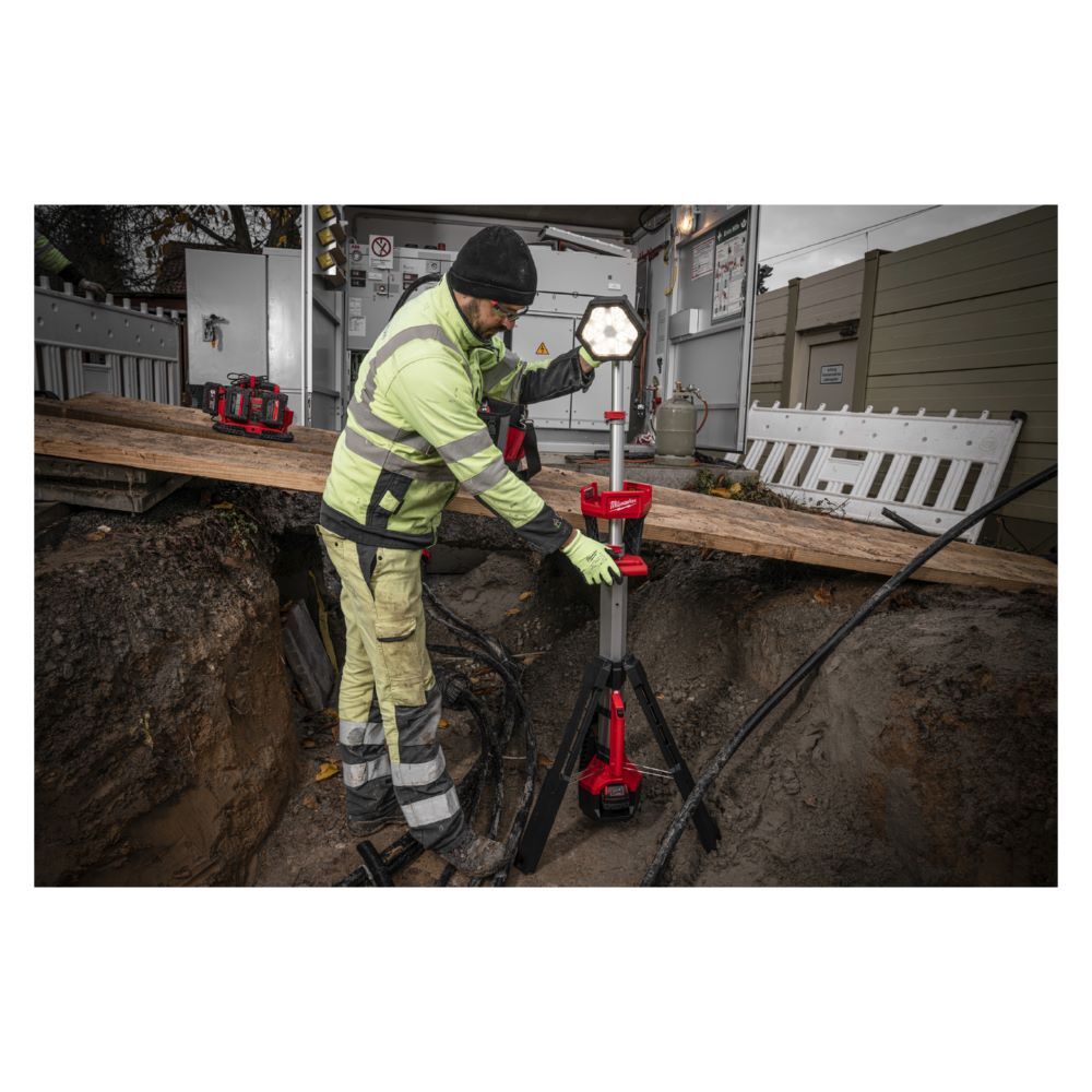 Milwaukee Akku Baustrahler M18 2800 Lumen M18SAL2-502B Milwaukee Akku Baustrahler M18 2800 Lumen M18SAL2-502B