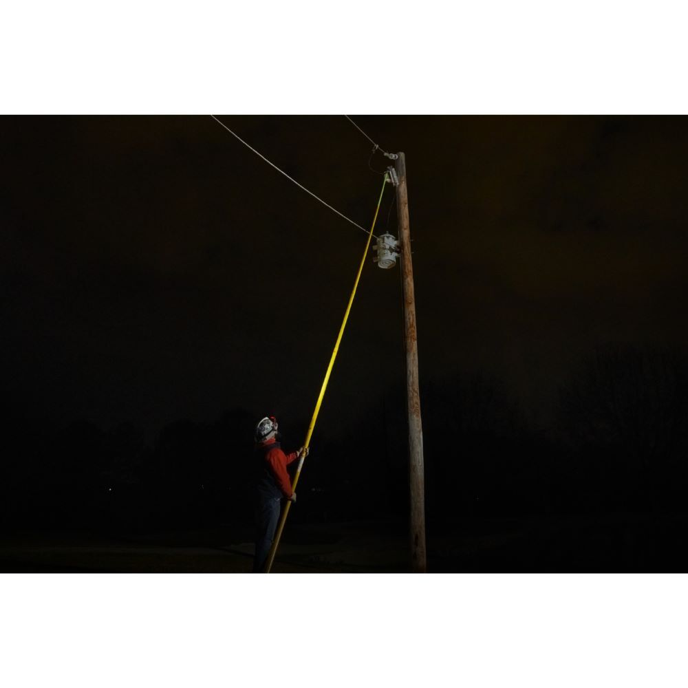 Milwaukee Elektrowerkzeuge Akku Leuchte für Hochspannungsarbeiten L4HSL-301 Produktbild Milwaukee Elektrowerkzeuge Akku Leuchte für Hochspannungsarbeiten L4HSL-301 bild 5