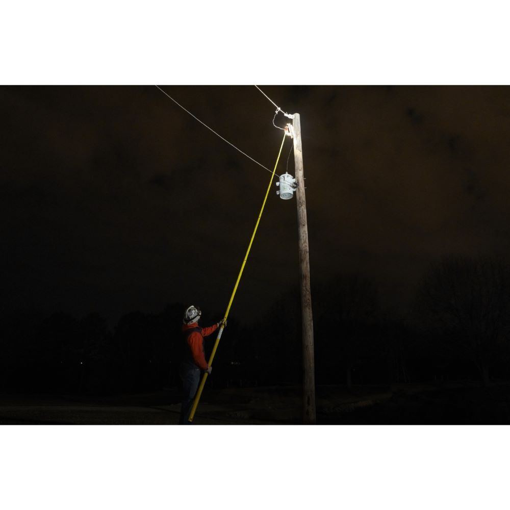 Milwaukee Elektrowerkzeuge Akku Leuchte für Hochspannungsarbeiten L4HSL-301 Produktbild Milwaukee Elektrowerkzeuge Akku Leuchte für Hochspannungsarbeiten L4HSL-301 bild 6