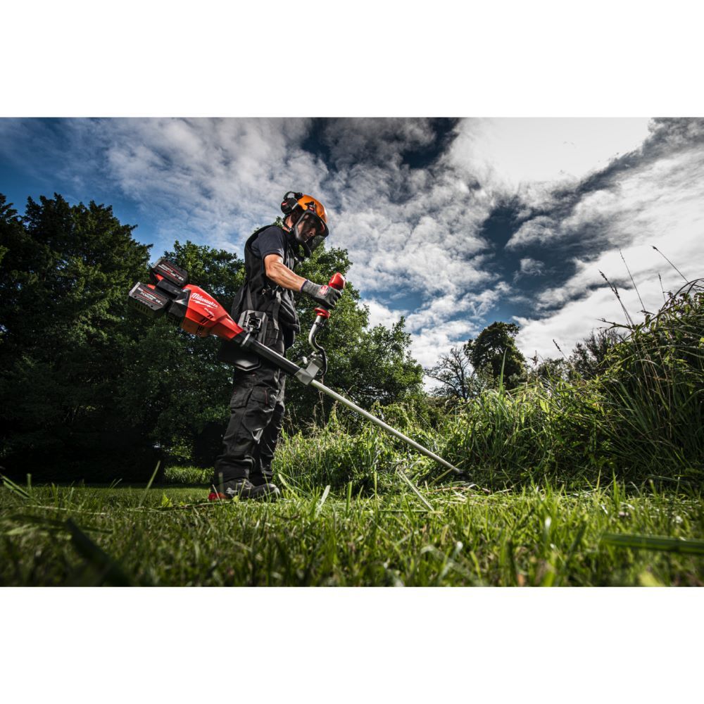 Produktbild M18F2BCU-122 M18 FUEL Akku-Freischneider bild 2