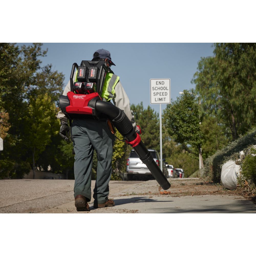 Milwaukee Elektrowerkzeuge Akku Rucksackgebläse M18 FUEL M18F2BPB-0 Produktbild Milwaukee Elektrowerkzeuge Akku Rucksackgebläse M18 FUEL M18F2BPB-0 bild 6