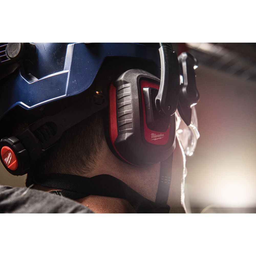 Milwaukee Elektrowerkzeuge Kapselgehörschutz für Helme SNR 33 dB BOLT Produktbild Milwaukee Elektrowerkzeuge Kapselgehörschutz für Helme SNR 33 dB BOLT bild 2