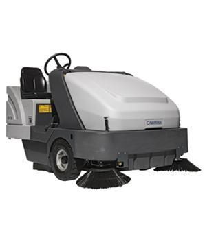 Nilfisk Aufsitzkehrmaschine SR 1601 D3 Maxi Diesel 3cyl Kehrbreite 1600 mm Nilfisk Aufsitzkehrmaschine SR 1601 D3 Maxi Diesel 3cyl Kehrbreite 1600 mm