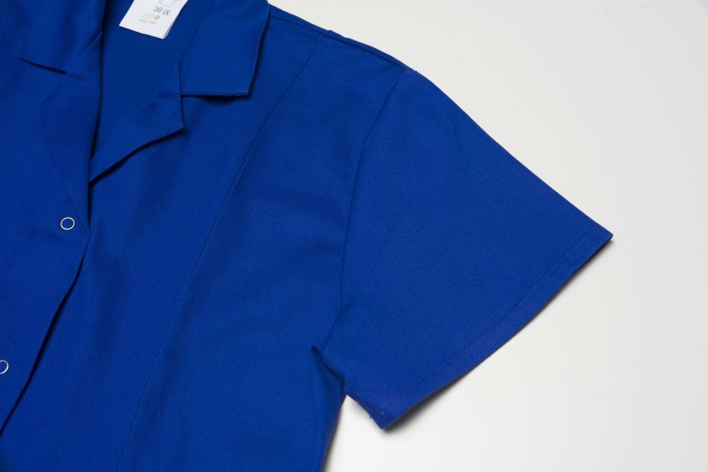 Planam Damen Arbeitsmantel Mischgewebe ohne Arm kornblau 44 Planam Damen Arbeitsmantel Mischgewebe ohne Arm kornblau 44