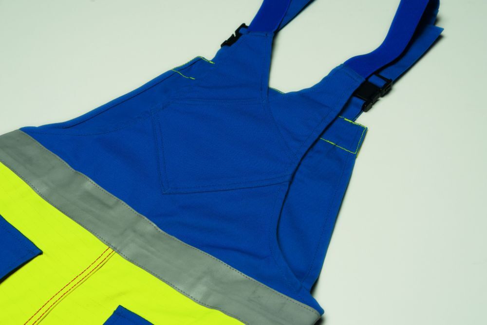 Planam Major Protect Latzhose warngelb kornblau Größe 64 Planam Major Protect Latzhose warngelb kornblau Größe 64