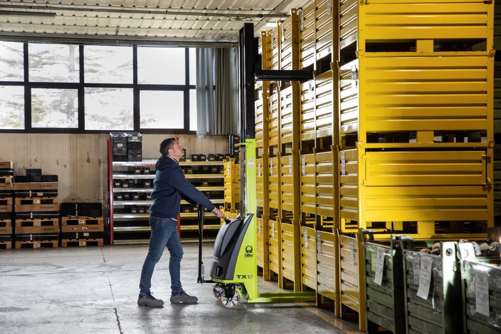 Produktbild Halbautomatischer Deichselstapler 1.000 Kg - TX10/16 STRADDLE - 1150x560 bild 4