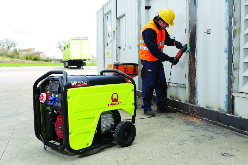 PRAMAC Stromerzeuger SP 8000 THB ISO AVR IP54 230V oder 400V Benzin Elektrostart Produktbild PRAMAC Stromerzeuger SP 8000 THB ISO AVR IP54 230V oder 400V Benzin Elektrostart bild 5